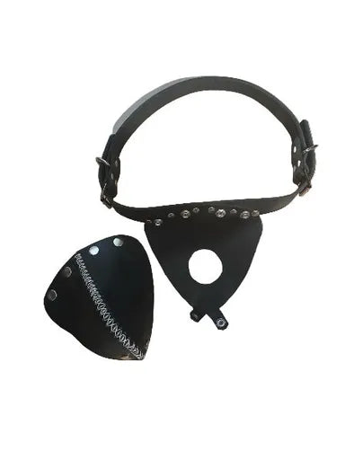 A black leather eye patch

AI-generated content may be incorrect.